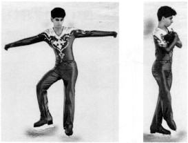 Sucesión de dos fotografías de un patinador sobre hielo. En la primera foto, el patinador tiene los brazos extendidos y las piernas separadas. En la segunda, tiene los brazos pegados al pecho, y las piernas juntas