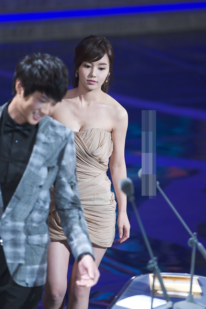 Pics and fun things around Korea (Korea, Japan, China...etc): 남규리 숨막히는