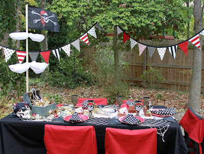 Mesa para fiesta de piratas. - Ideas gratis para fiestas y Mesa para fiesta de piratas. - Ideas gratis para fiestas y