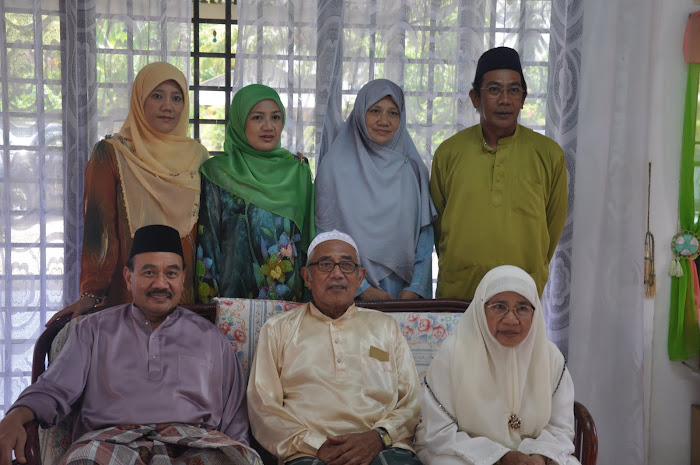 BERSAMA ANAK ANAK WAKTU RAYA 2009