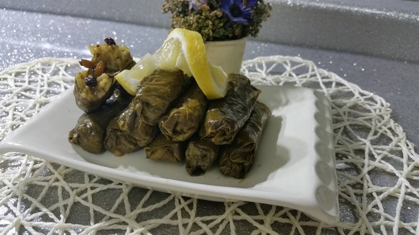 Fıstıklı Kuzu Sarma Tarifi Fıstıklı Kuzu Sarma Tarifi