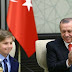 Presiden Erdogan Menyerahkan Kursi Presiden Kepada Murid Kelas Empat dalam Perayaan Hari Anak