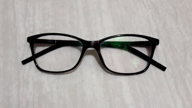 Toko Optik Kacamata di Surabaya