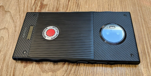 RED Hydrogen One unboxing and hands-on: This is big, RED Hydrogen One specs leak as launch approaches RED Hydrogen One unboxing and hands-on: This is big, RED Hydrogen One specs leak as launch approaches