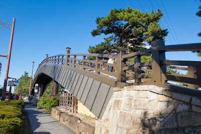 Hyakutai-bashi Bridge Hyakutai-bashi Bridge, Soka-shi.