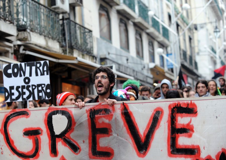 O Adamastor: CONSIDERAÇÕES À VOLTA DE UMA GREVE GERAL