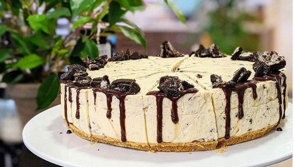 Cheesecake With A Touch of Oreo Cookies? - The Public Servers