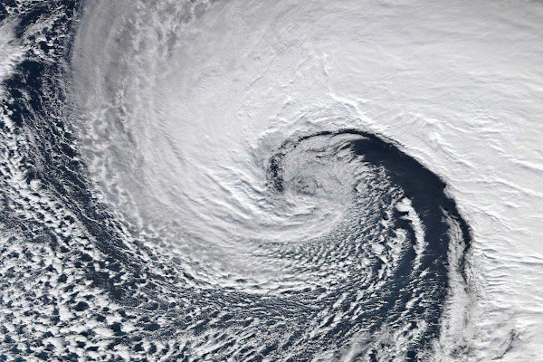 Se forma bomba ciclonica en el oceano Pacífico Se forma bomba ciclonica en el oceano Pacífico