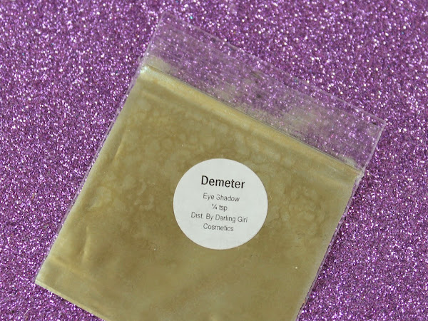 Darling Girl Daily: Demeter Eyeshadow Swatches & Review