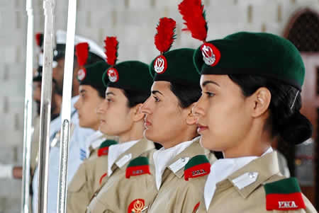 India Army Chudai - pakistani girls fantasy: Pakistani female soldiers ki hindu lund ...