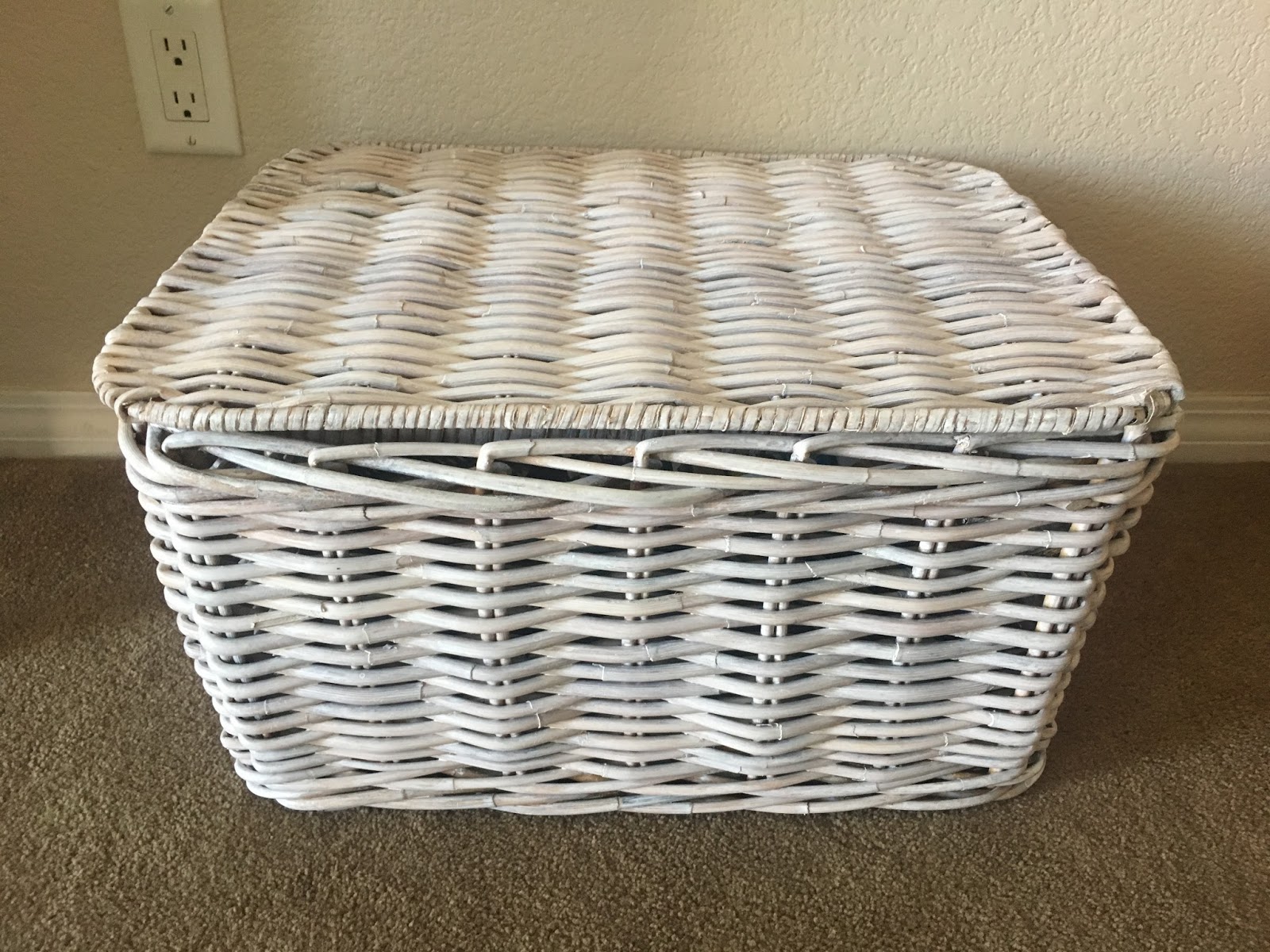 Simple and Soft Whitewashing Wicker