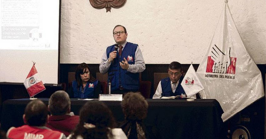 Educación, EsSalud y comuna de Arequipa, los más quejados, según informe de la Defensoría del Pueblo Educación, EsSalud y comuna de Arequipa, los más quejados, según informe de la Defensoría del Pueblo