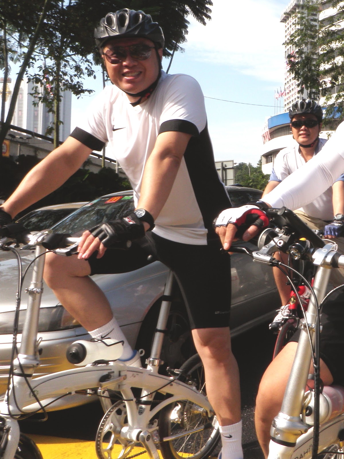 AhPek Biker Old Dog Rides Again Kuala Lumpur Merdeka 2012 Bike Ride 2012/08/31