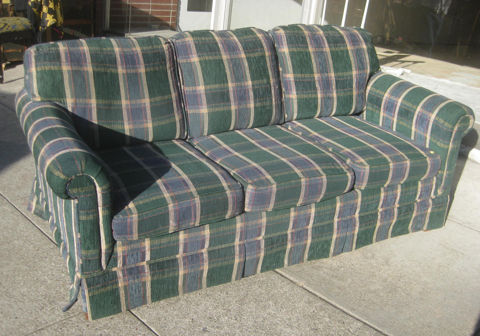 UHURU FURNITURE & COLLECTIBLES SOLD Plaid Sofabed 100