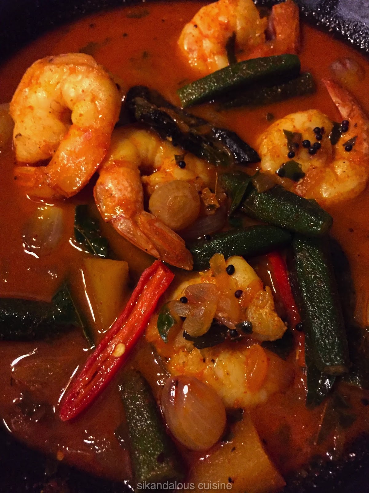 Sikandalous Cuisine: Veenu's Fish / Prawn Curry #sikandalouscuisine