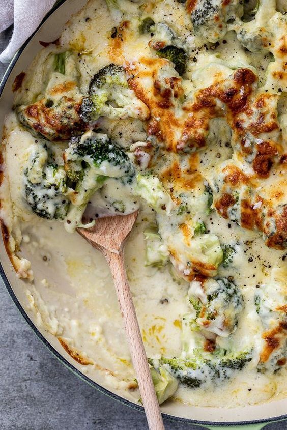 Cheesy broccoli bake Easy Tasty Recipes