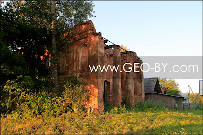 Ruins of the catholic church in Starynki