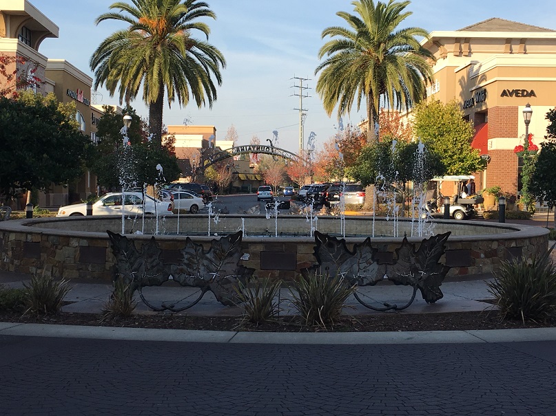 Marc Valdez log Wandering Around Fountains in Roseville
