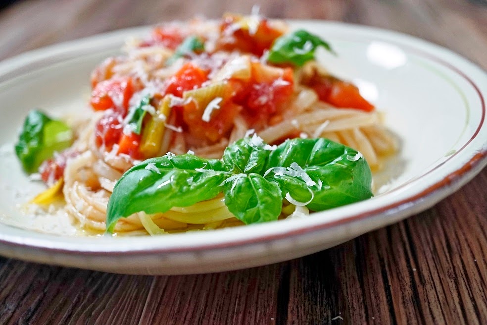 stuttgartcooking: Spargel-Salat mit lauwarmer Kartoffel, Apfel ...