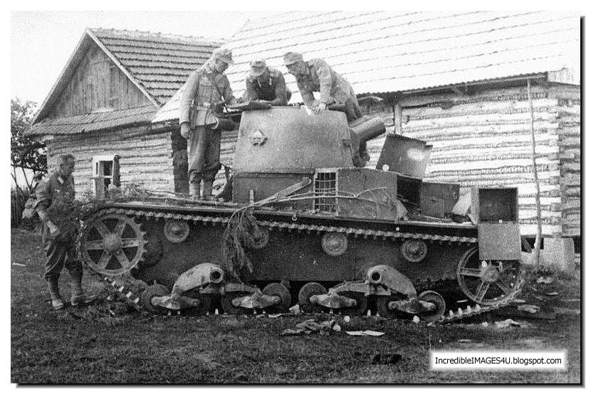 ILLUSTRATED HISTORY: RELIVE THE TIMES: Images Of War, History , WW2