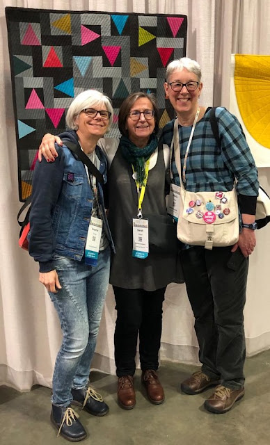 Luna Lovequilts - Quiltcon 2019 - with Sarah and Marla