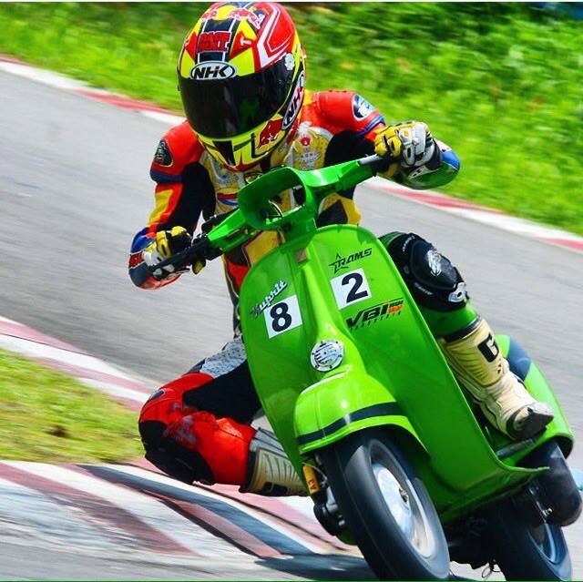 Modif Vespa Px Racing 70 gambar vespa modifikasi militer racing trail retro Modif Vespa Px Racing 70 gambar vespa modifikasi militer racing trail retro