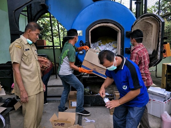 RSUD Sekadau Musnahkan Obat Expired RSUD Sekadau Musnahkan Obat Expired