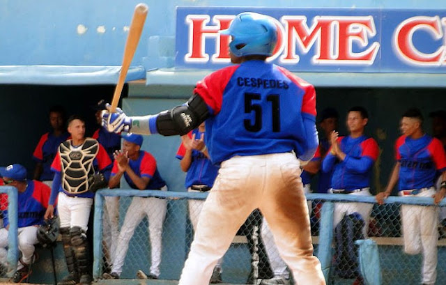 Yoelkis Céspedes (hermano de Yoenis) anda de líder en triples de la Serie Nacional Yoelkis Céspedes (hermano de Yoenis) anda de líder en triples de la Serie Nacional