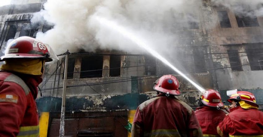 Conoce el Proyecto de Ley que declara la nulidad de despido por ejercer la labor de bombero Conoce el Proyecto de Ley que declara la nulidad de despido por ejercer la labor de bombero