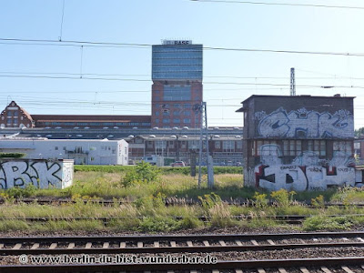 Berlin, bilder, verschiedene, bekannte, unbekannte orte, Sehenswürdigkeiten, Hochhaus, Bahn