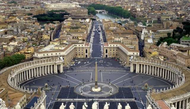Makin Banyak Orang Kerasukan, Vatikan Gelar Kursus Mengusir Setan
