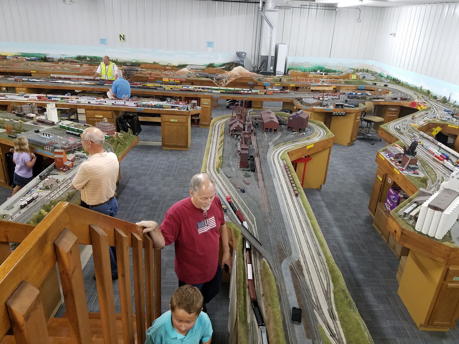 Play St. Louis K10's Model Trains, Maryville IL