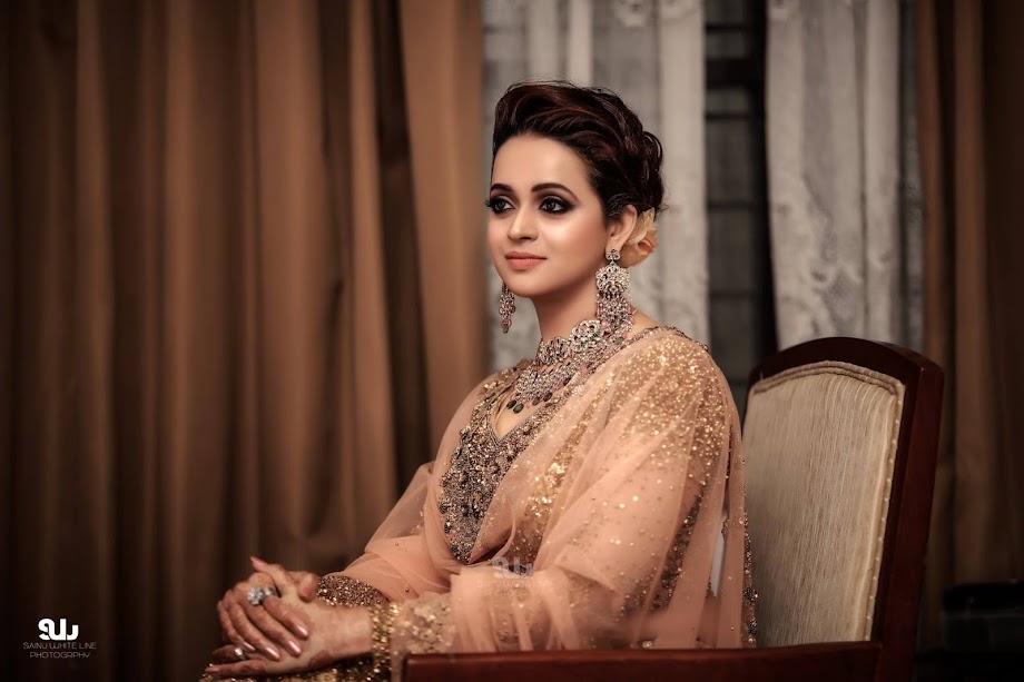 Bhavana Wedding Photos by Mahadeven Thampy & SAINU WHITE LINE Photography