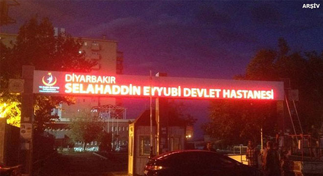 Dicle'de ağır yaralanan 1 asker daha hayatını kaybetti Dicle'de ağır yaralanan 1 asker daha hayatını kaybetti