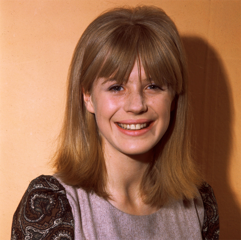 40 Beautiful Color Photos of Marianne Faithfull in the ...
