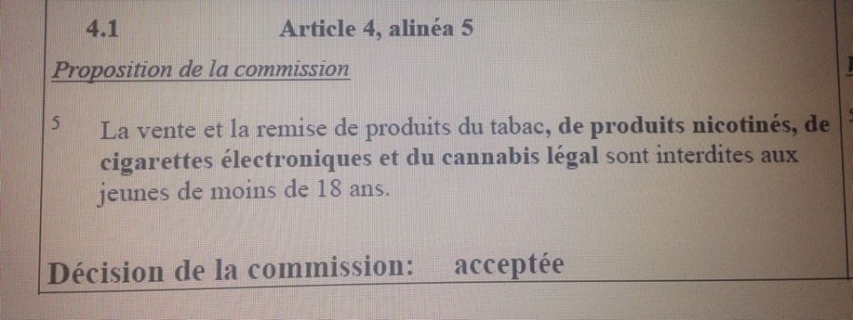Âgé de 21 ans datant de 16 ans légal