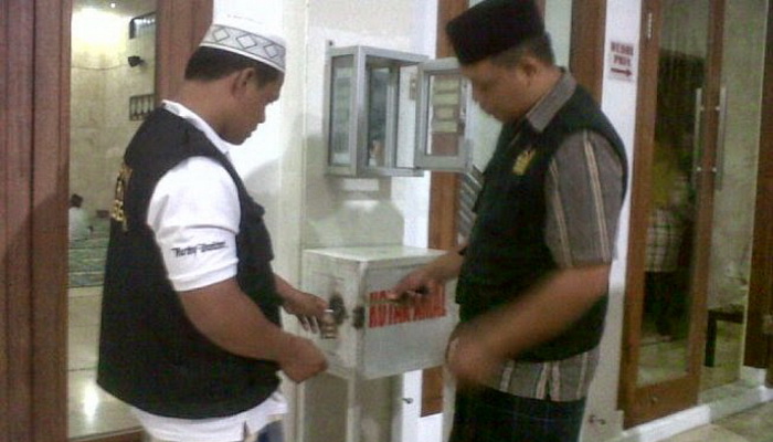 Waduh..Kotak Amal Masjid Dibongkar Pencuri