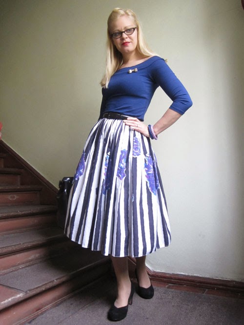 just another wardrobe experience: Office Girl ... Vintage Skirts ...