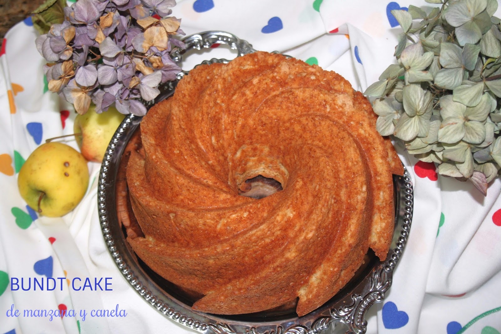 BUNDT CAKE DE MANZANA Y CANELA El Ágora de Ángeles