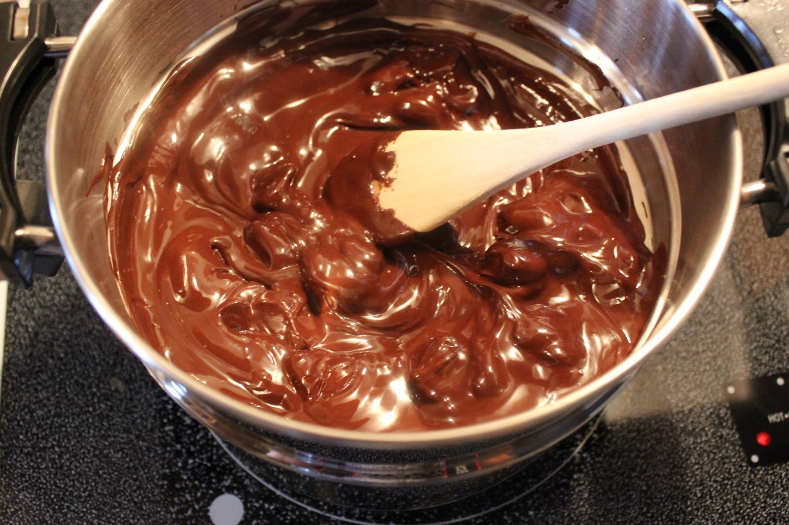 Sisters Luv 2 Cook Chocolate Fudge Lava Cakes