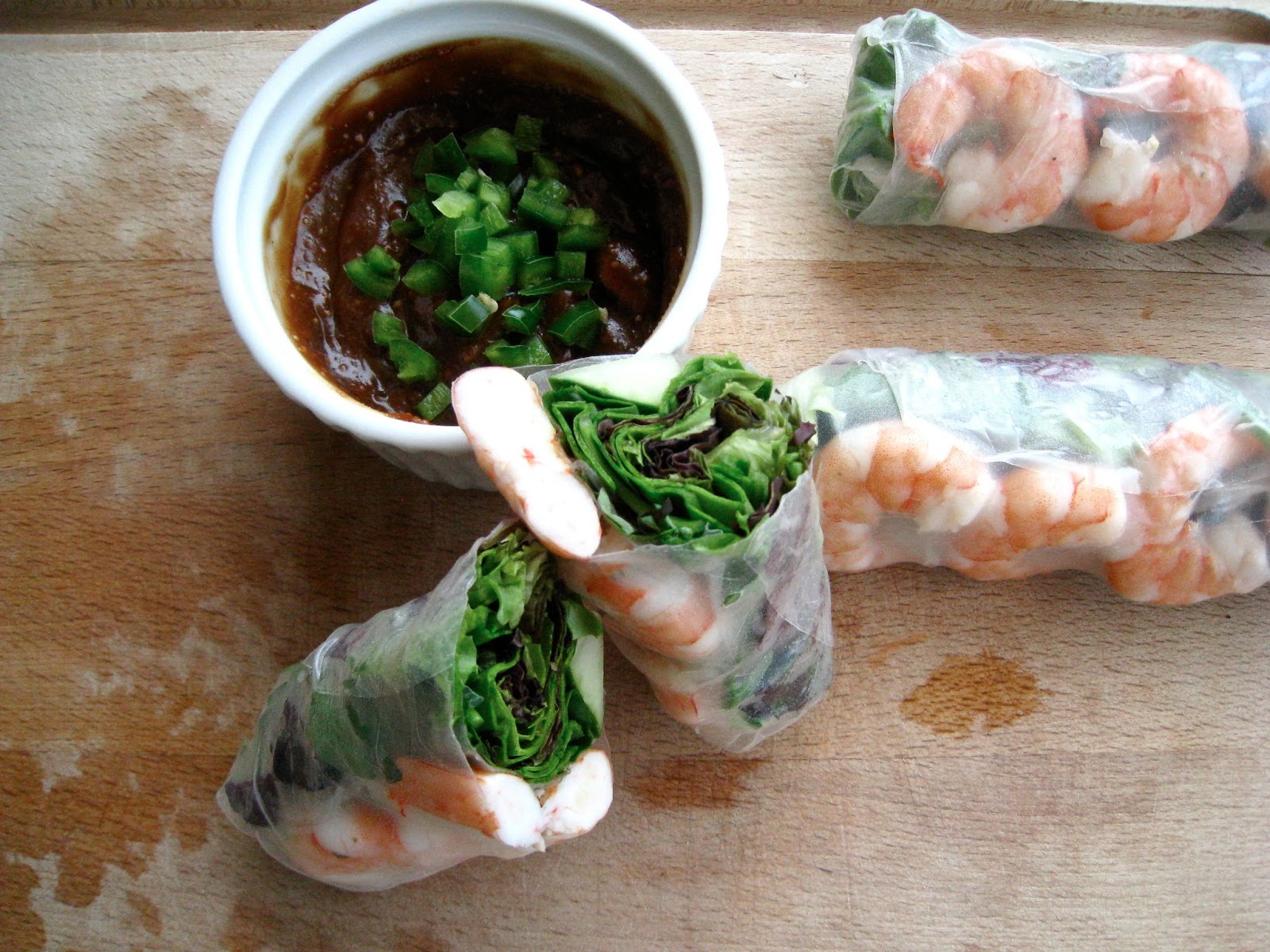  Spring Rolls with peanut hoisin sauce