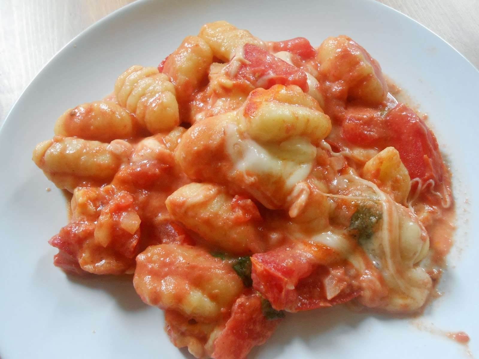La vie gourmande: Gnocchi-Auflauf mit Tomate und Mozzarella