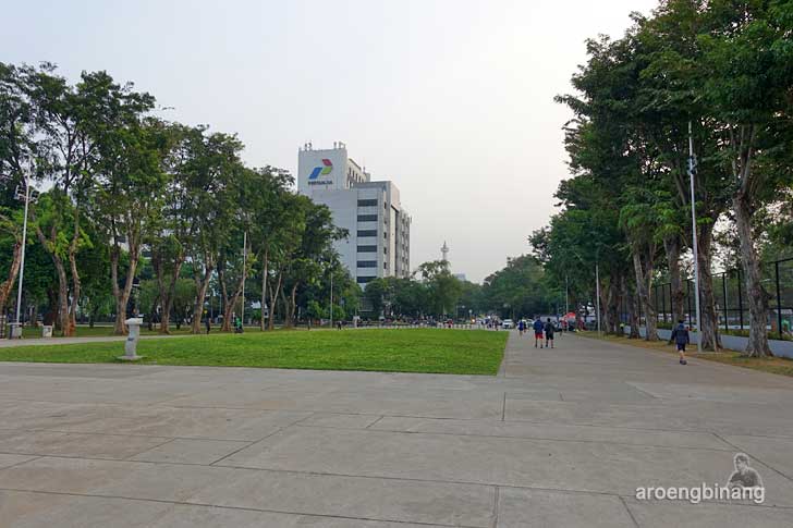 monumen pembebasan irian barat
