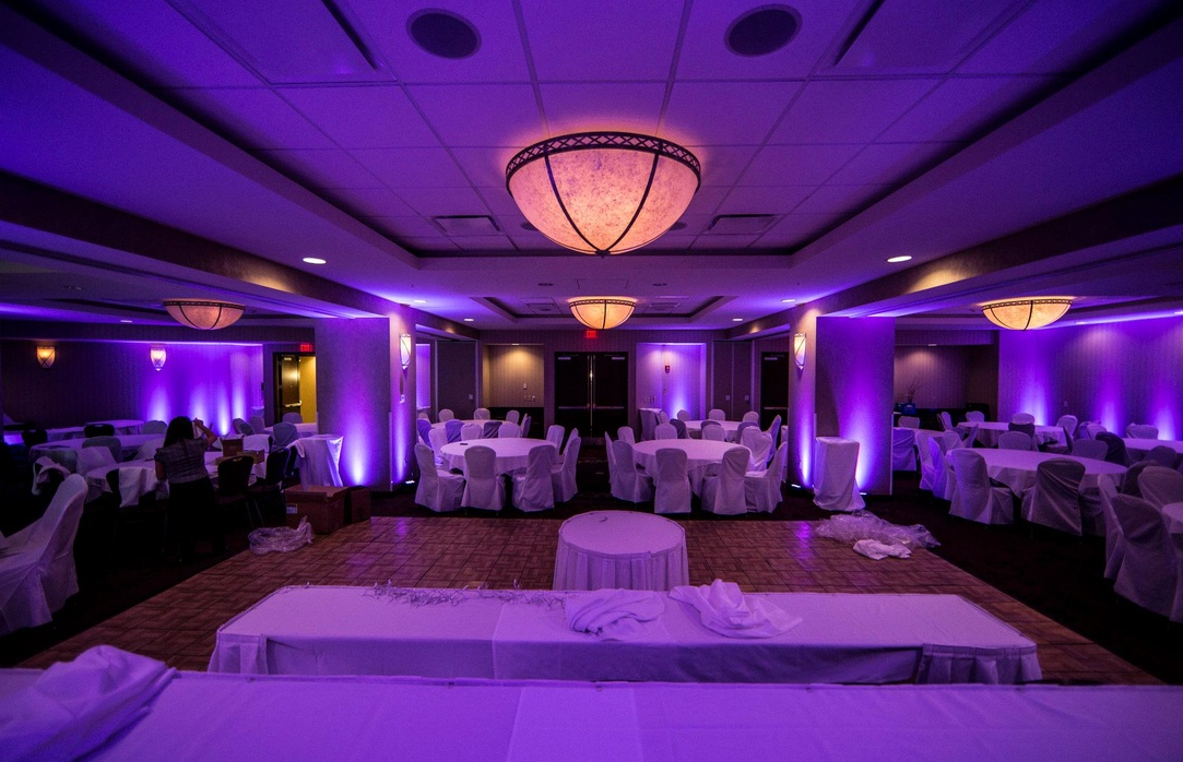 Embassy Suites Buffalo NY Wedding Venue Embassy Suites Buffalo NY Wedding Venue