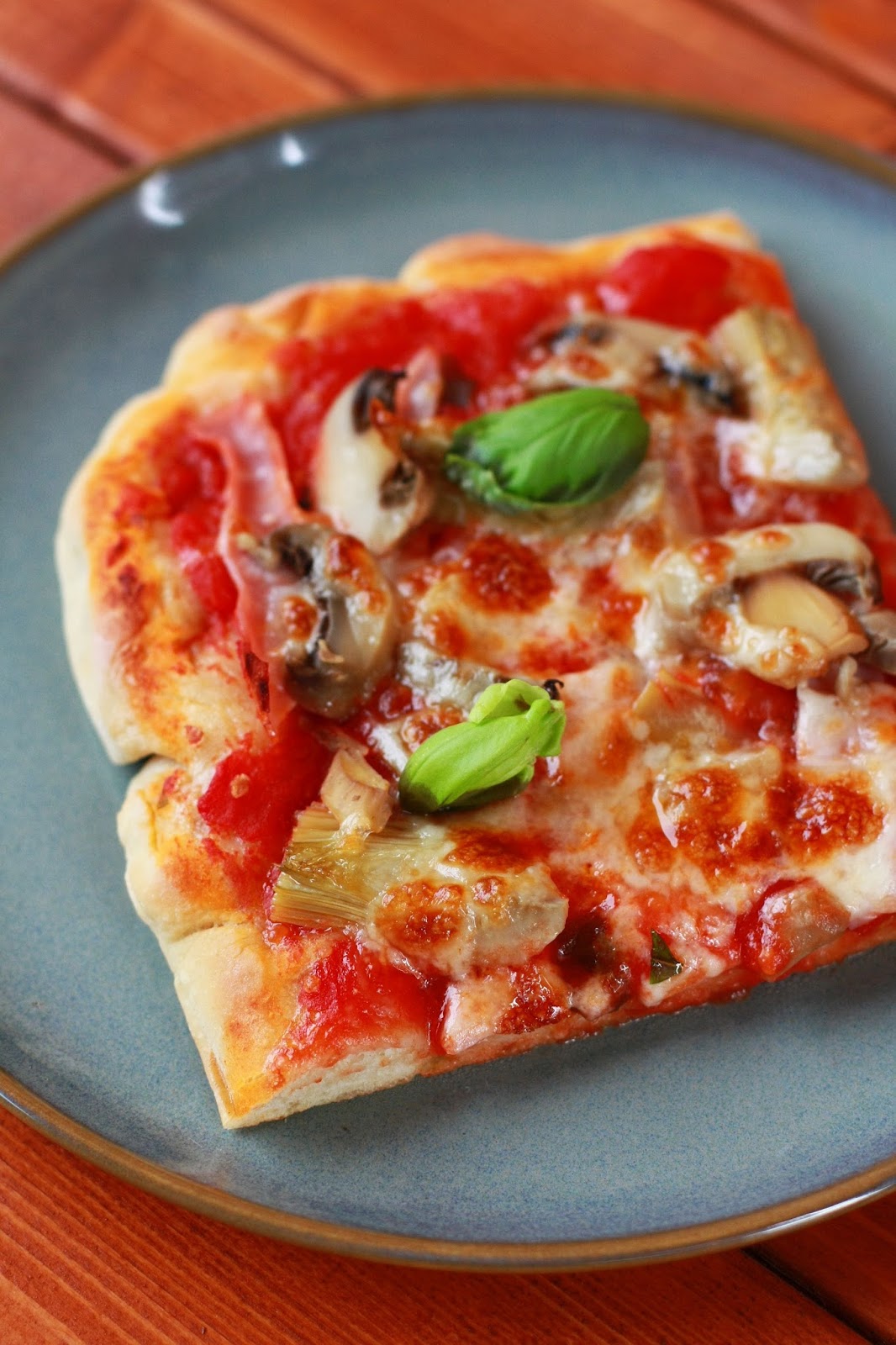 pizza diavola pizze pizzekirja italia leivonta mallaspulla