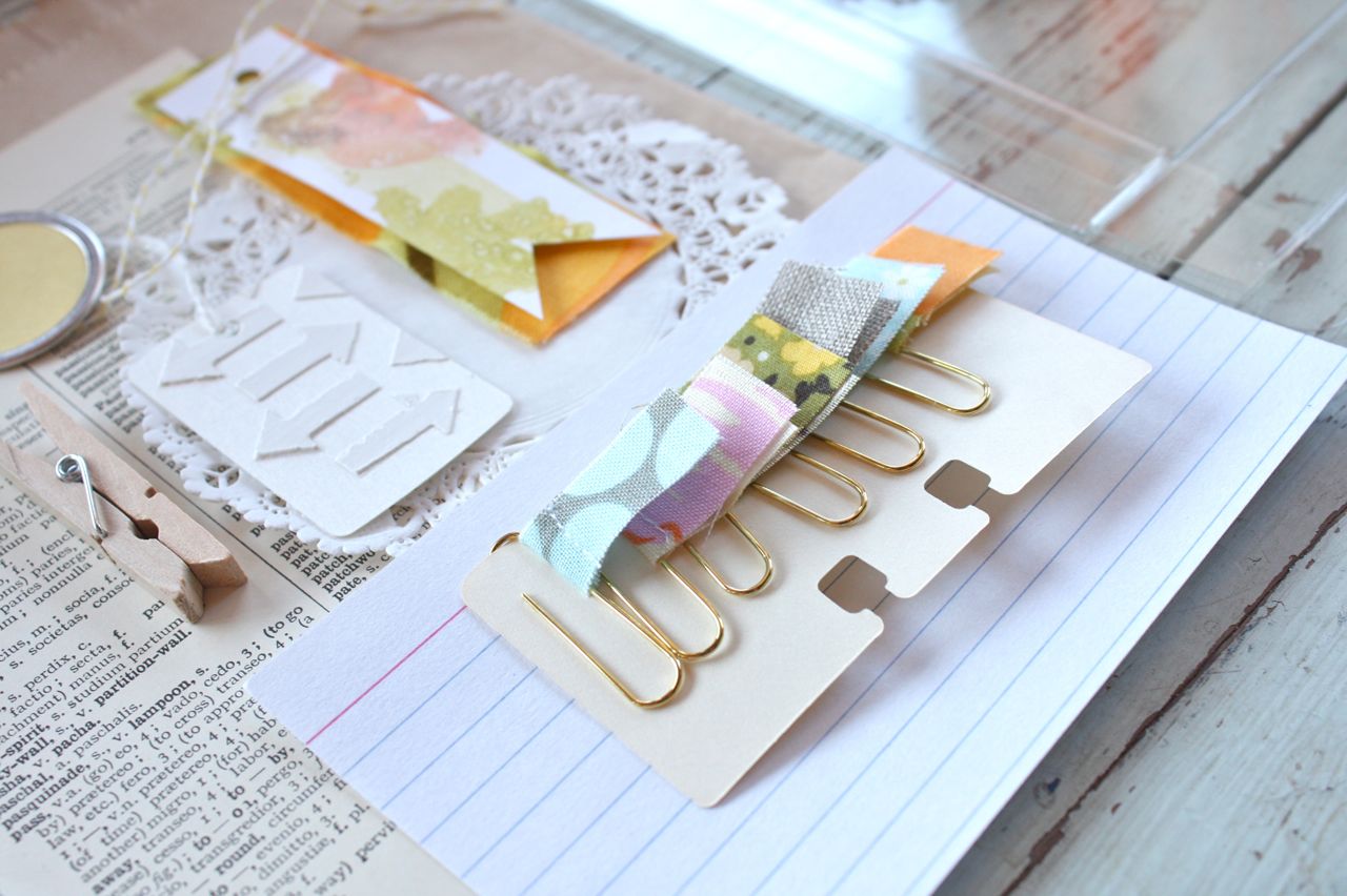 Mish Mash Boutique Item....Pretty Paint & Paperclip Kit