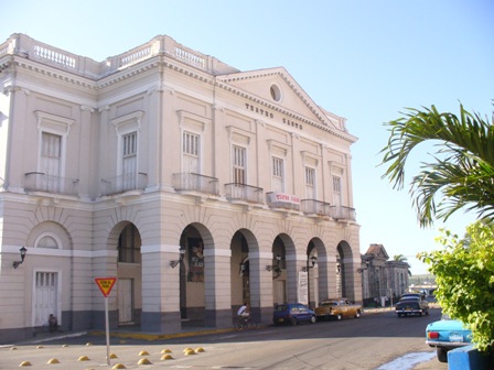 Teatro Sauto, en reparación