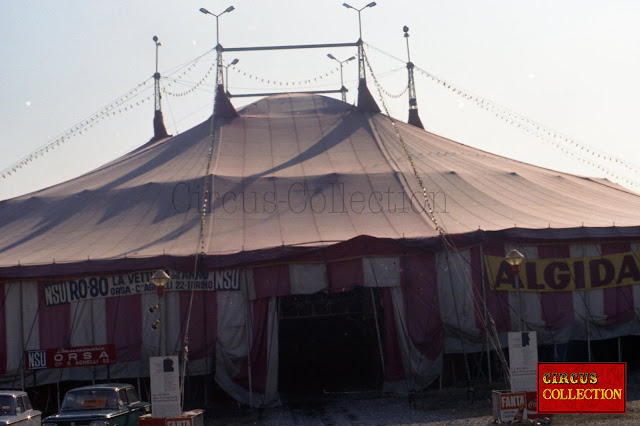 le chapiteau 6 mats en rond du Circo Nacional de Mexico  1971 famille Togni