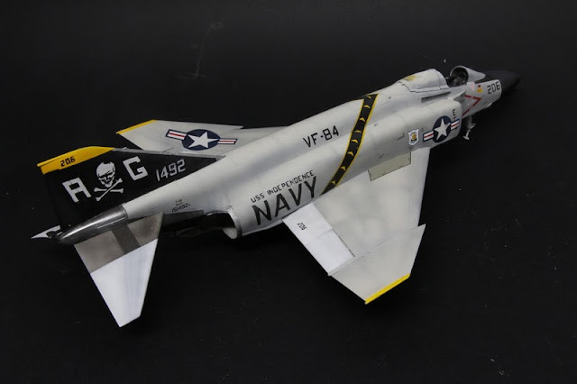 Montage pas à pas du F-4B Phantom II d'eduard au 1/48. F-4B Phantom II,Eduard 1/48, Réalisation de la tuyère.