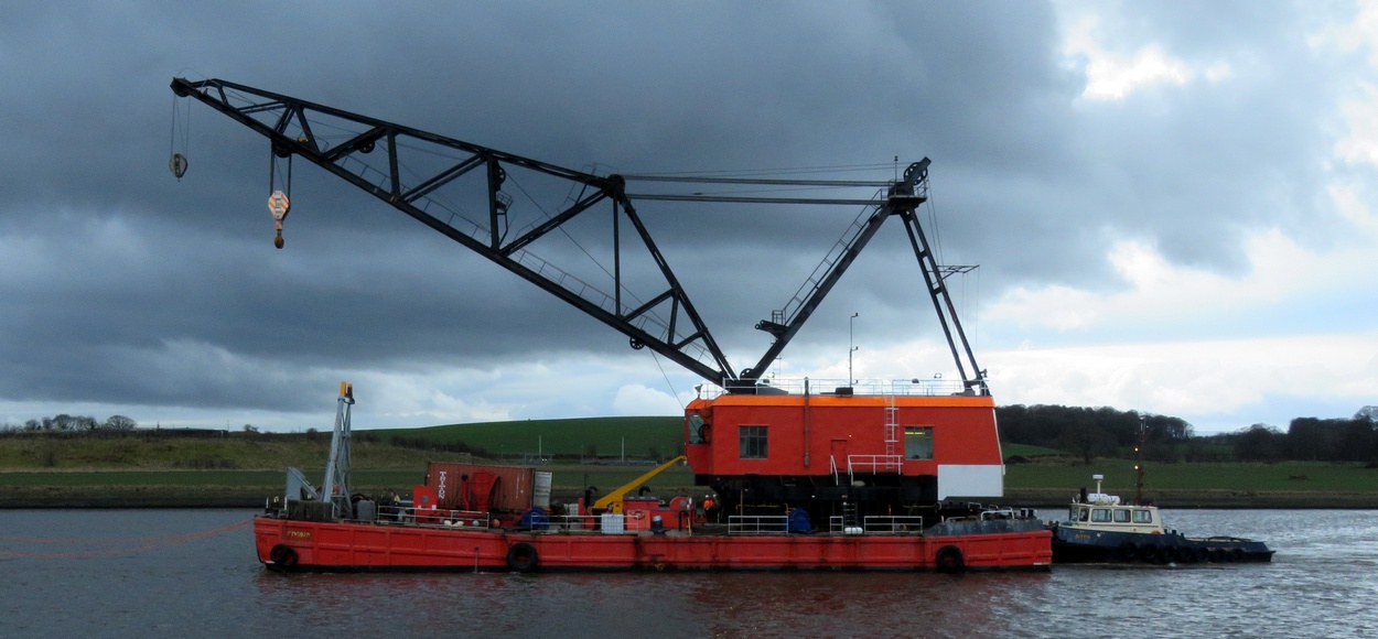 River Clyde Photography KML’s heavy lift crane barge BD6072